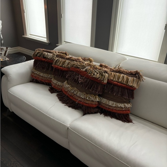 Vintage rich 17 x 17 decorator, wealthy home pillows, fringe and leather - Picture 8 of 16